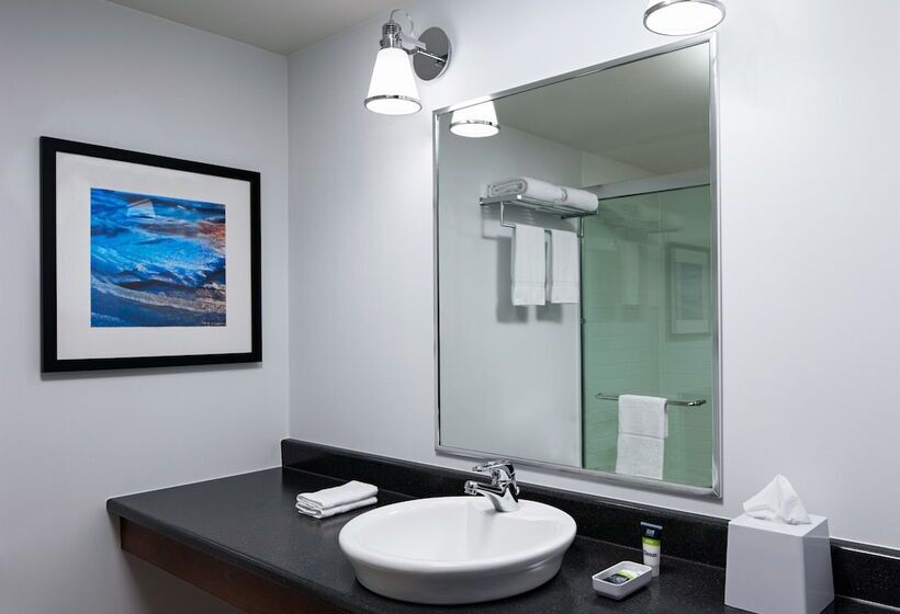 Four Points By Sheraton Edmundston Hotel & Conference Center