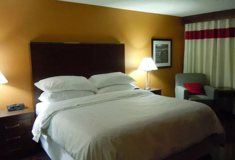 Four Points By Sheraton Edmundston Hotel & Conference Center