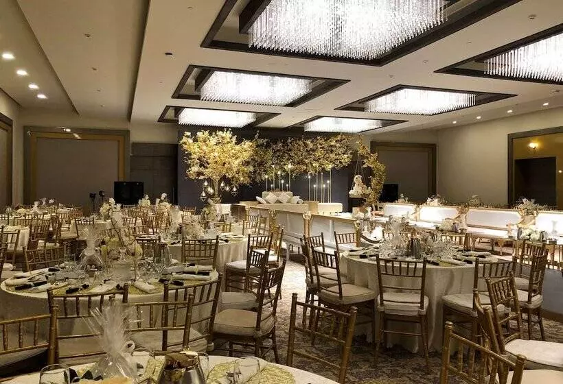 هتل Golden Tulip Bahrain