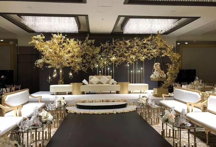 هتل Golden Tulip Bahrain