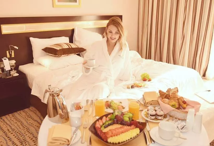 هتل Golden Tulip Bahrain