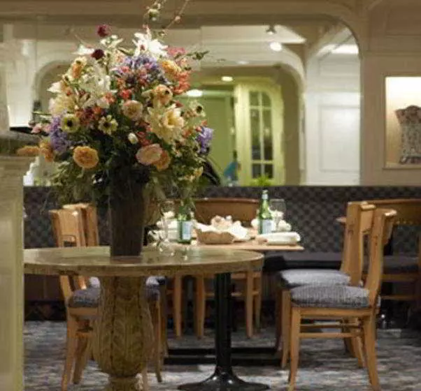 Otel International Suites Calgary