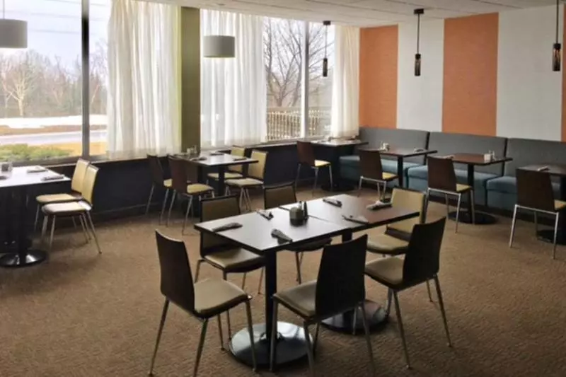 Quality Hotel & Suites