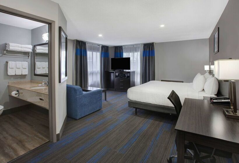 Отель Days Inn By Wyndham Barrie