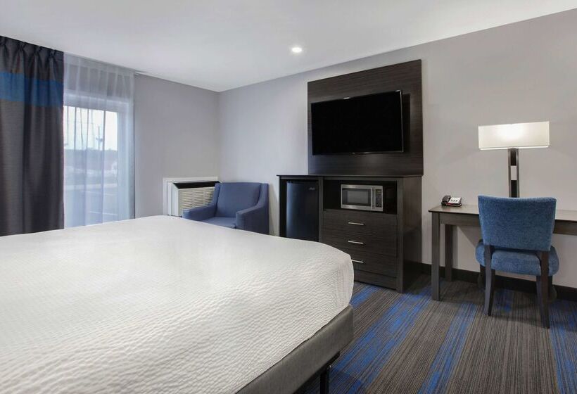 Отель Days Inn By Wyndham Barrie