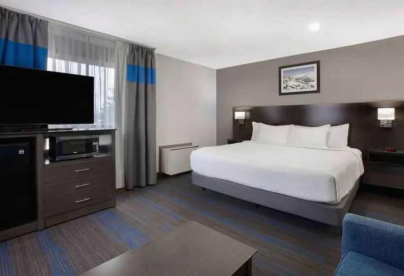 Hotelli Days Inn By Wyndham Barrie