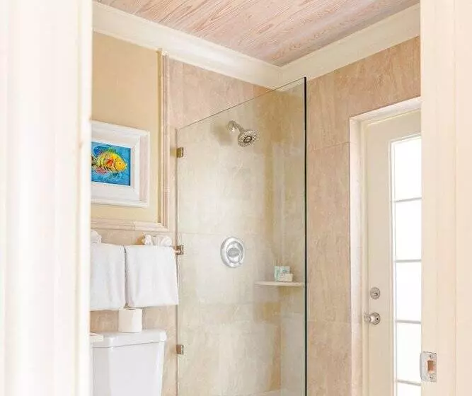 هتل Romora Bay Resort & Marina