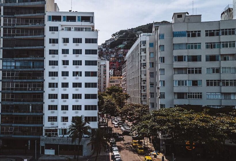 هتل Selina Copacabana