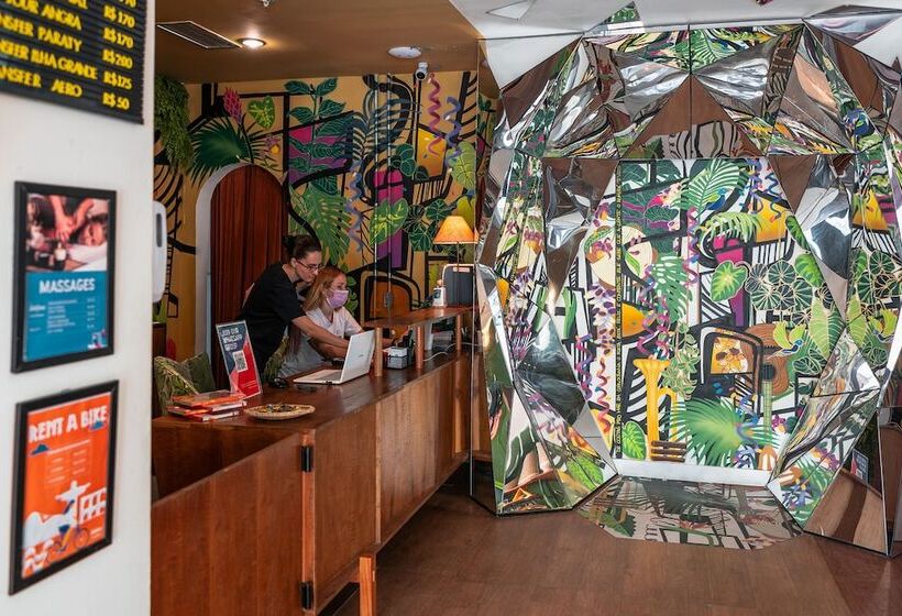 هتل Selina Copacabana