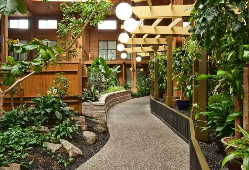 Hotel Surestay By Best Western Chilliwack