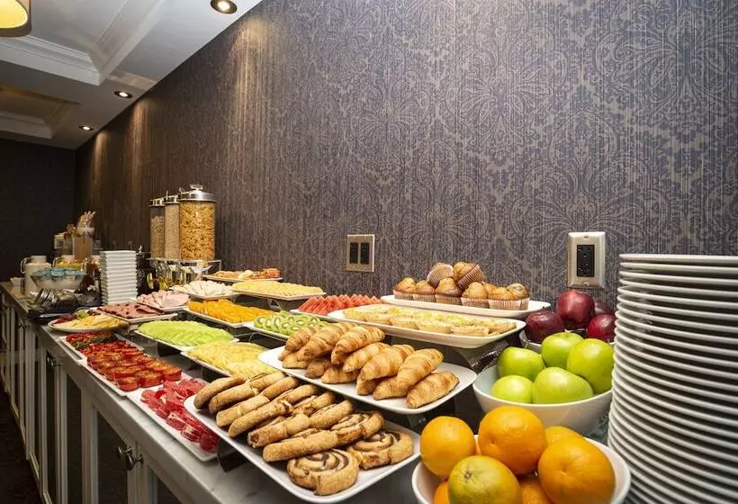 Hotel Sandman Signature Edmonton Downtown