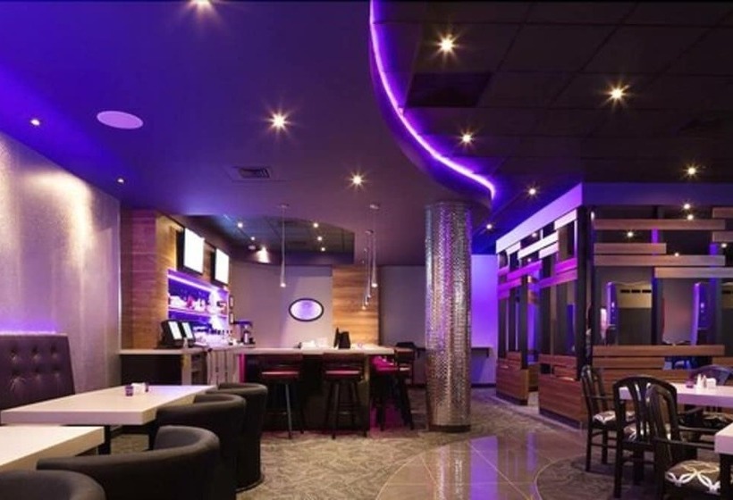 هتل Universel Alma