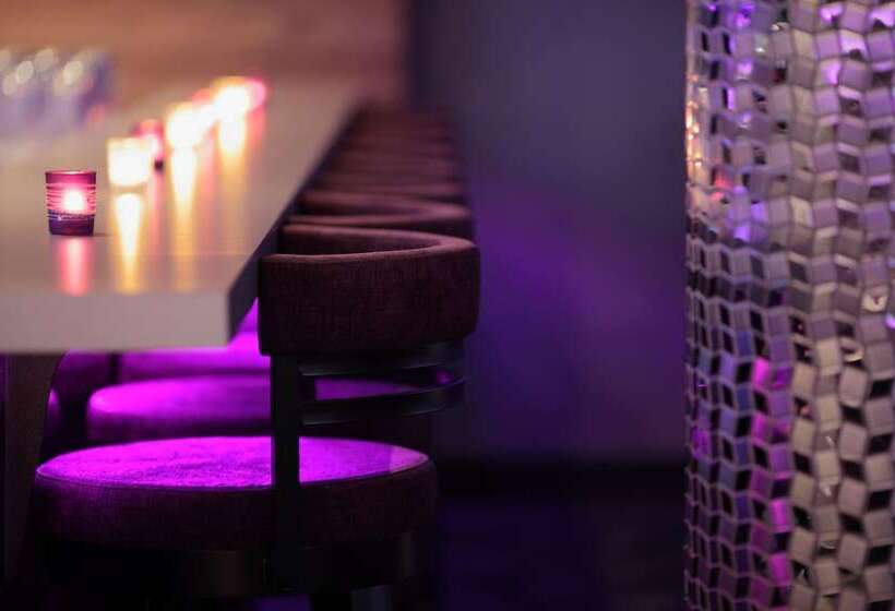 هتل Universel Alma