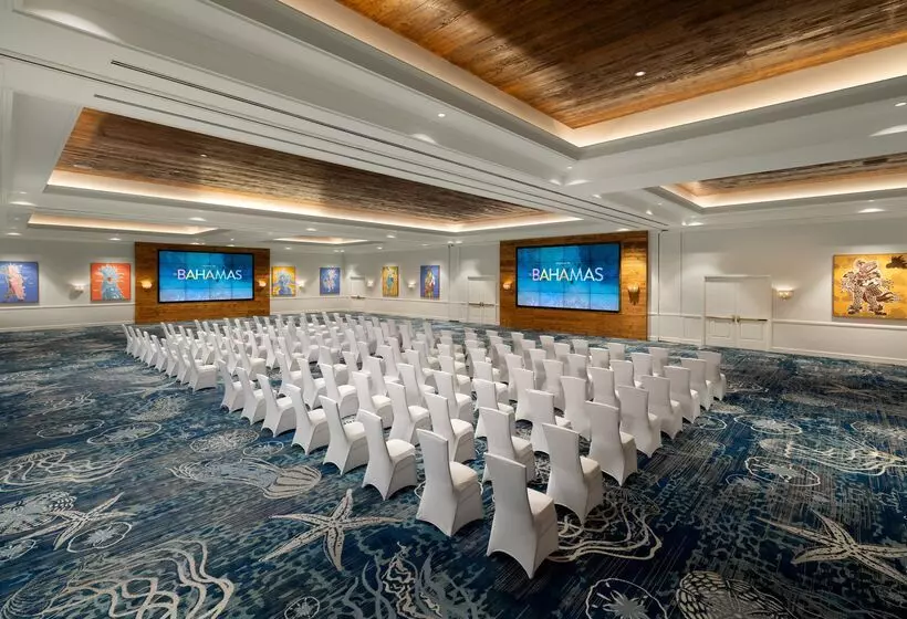 استراحتگاه Sandals Royal Bahamian All Inclusive   Couples Only