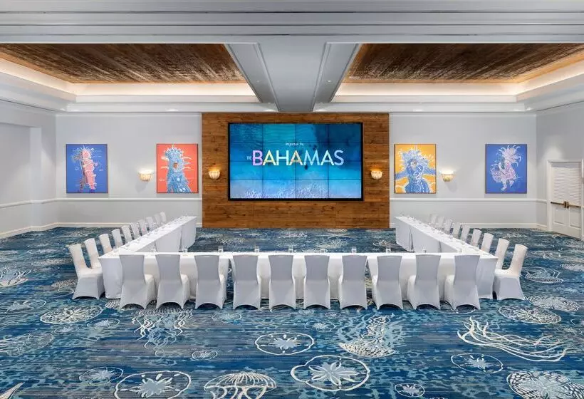 استراحتگاه Sandals Royal Bahamian All Inclusive   Couples Only