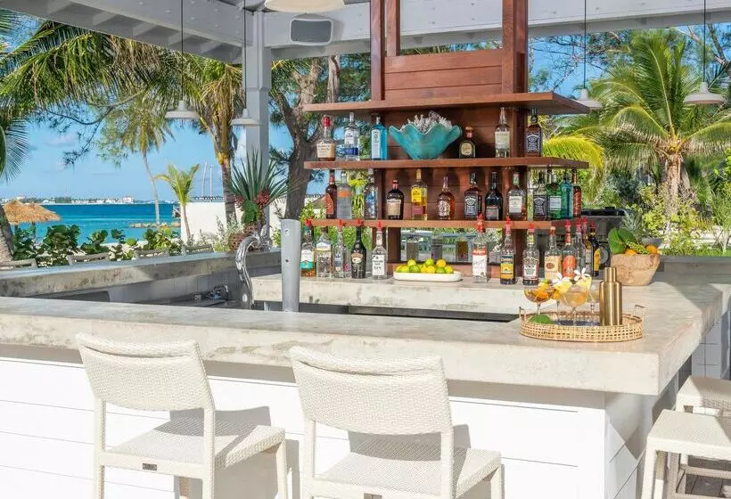 استراحتگاه Sandals Royal Bahamian All Inclusive   Couples Only