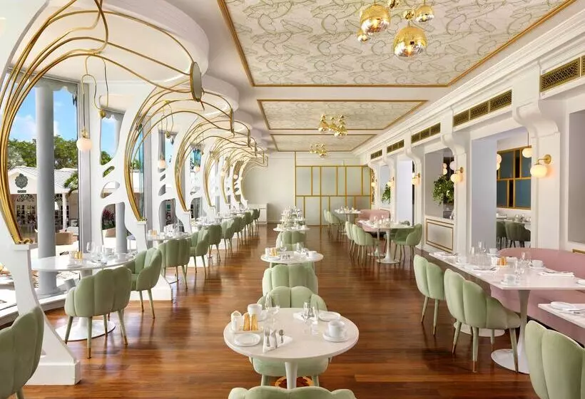 استراحتگاه Sandals Royal Bahamian All Inclusive   Couples Only