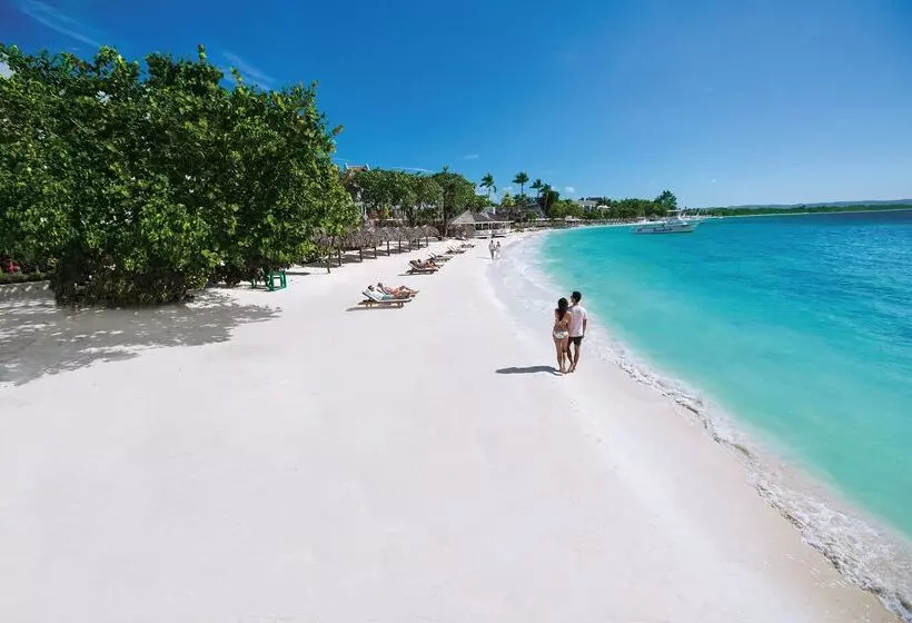 استراحتگاه Sandals Royal Bahamian All Inclusive   Couples Only
