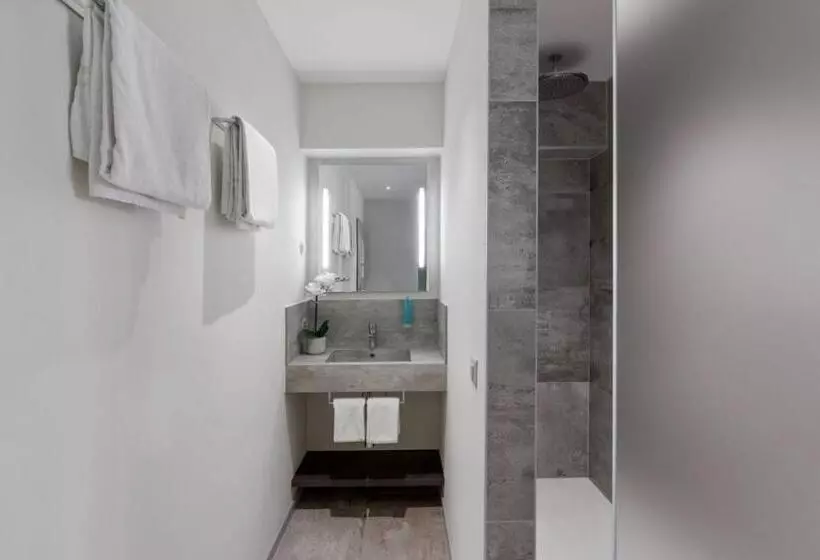 Hotell Ascona Lodge, Pool & Garden Retreat