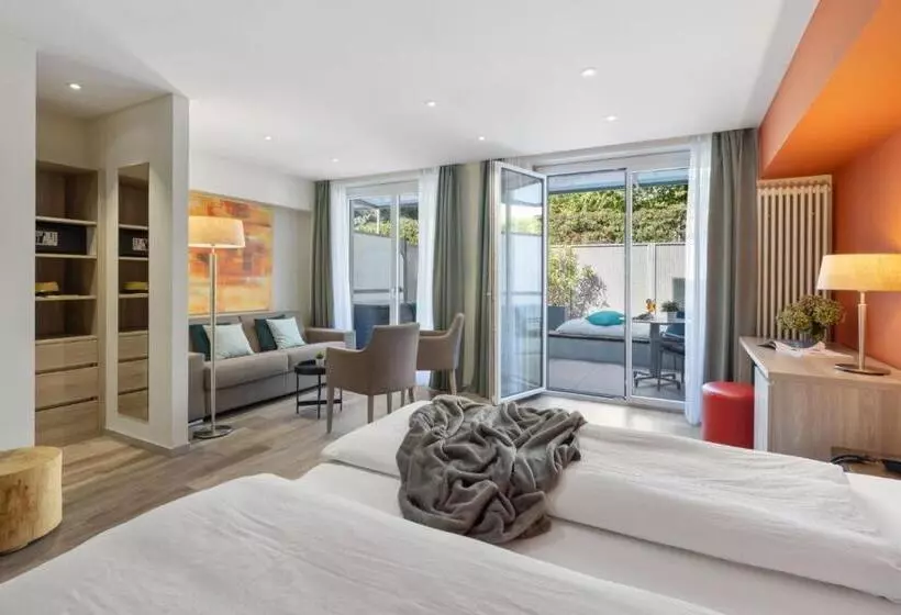 Hotell Ascona Lodge, Pool & Garden Retreat