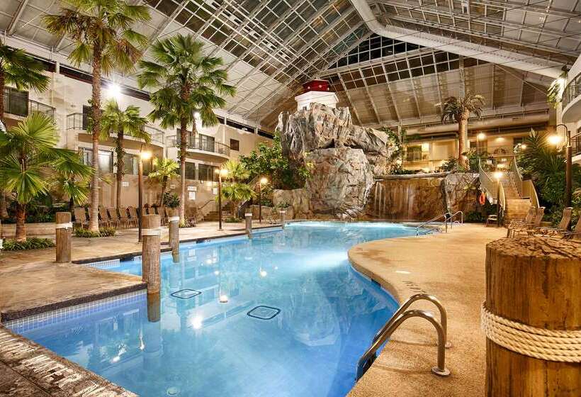 هتل Best Western Plus Lamplighter Inn & Conference Centre