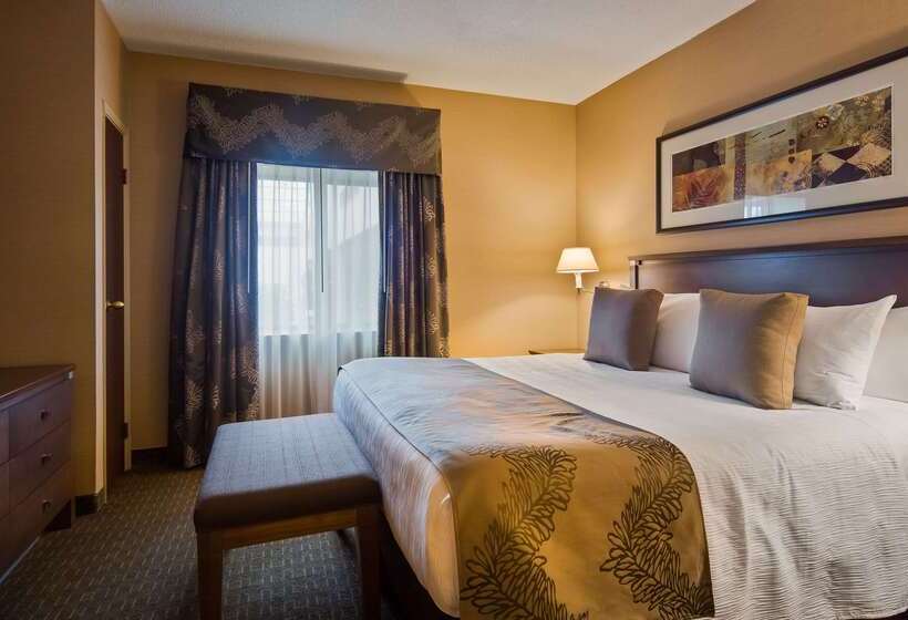 هتل Best Western Plus Lamplighter Inn & Conference Centre