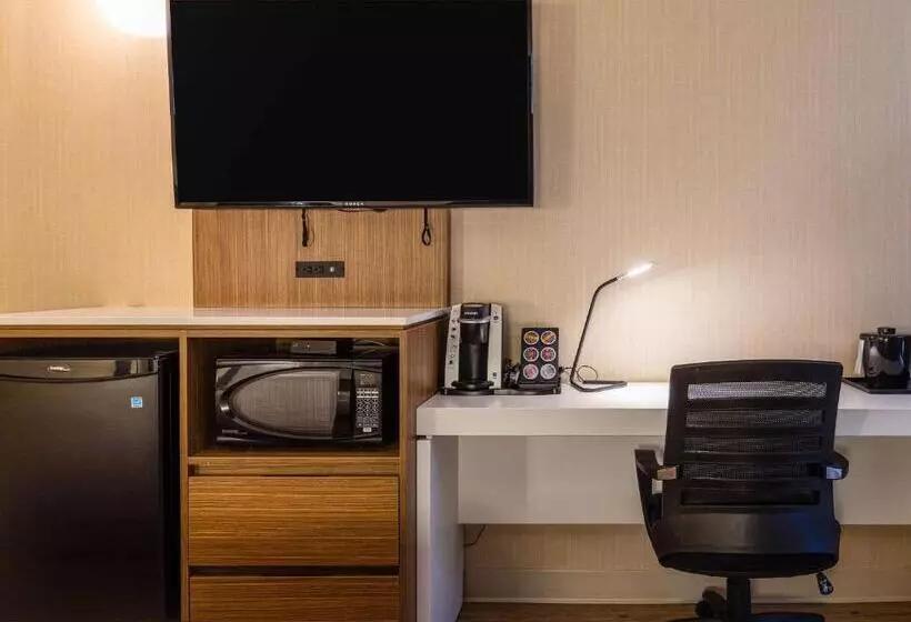 Отель Comfort Inn