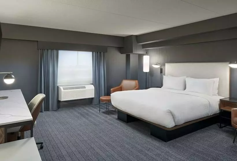 Hotel Courtyard By Marriott Regina Downtown