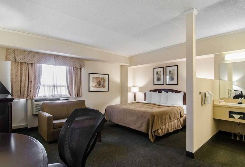 هتل Courtyard By Marriott Regina Downtown