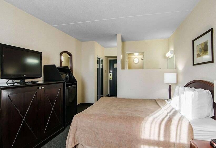 هتل Courtyard By Marriott Regina Downtown