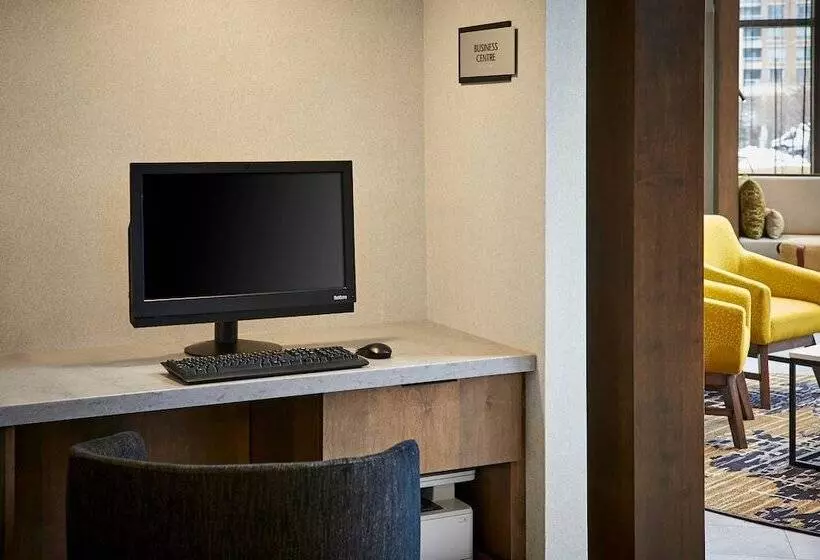 Delta Hotels By Marriott Toronto Mississauga