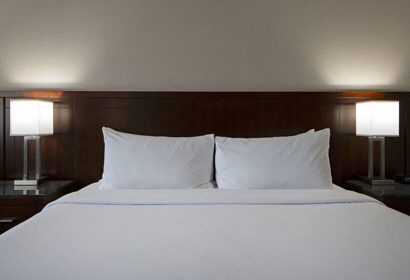 Doubletree By Hilton Hotel Kamloops