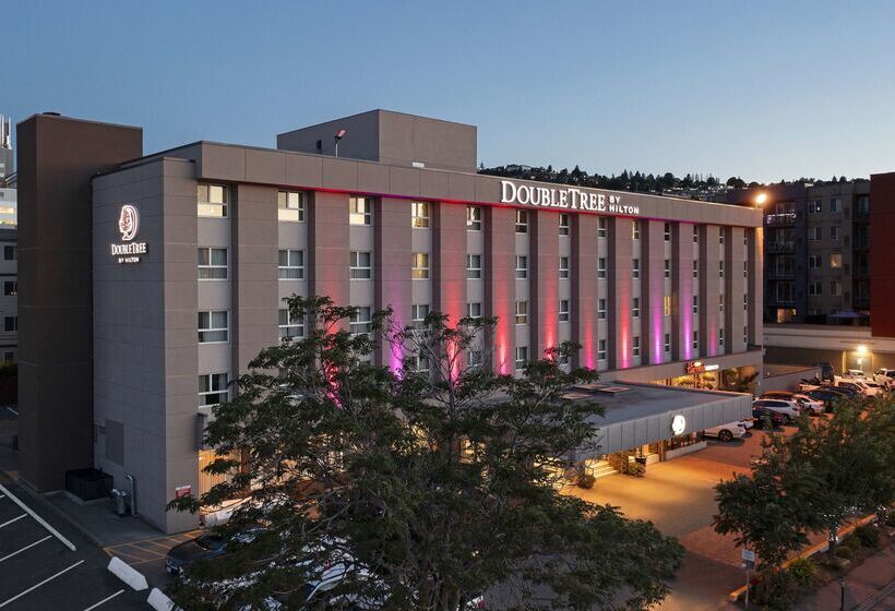 Doubletree By Hilton Hotel Kamloops