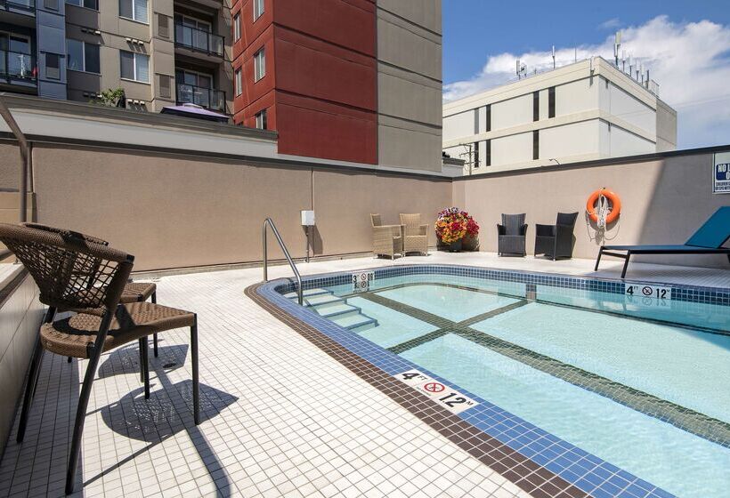 Doubletree By Hilton Hotel Kamloops