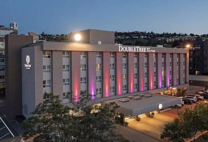 Doubletree By Hilton Hotel Kamloops