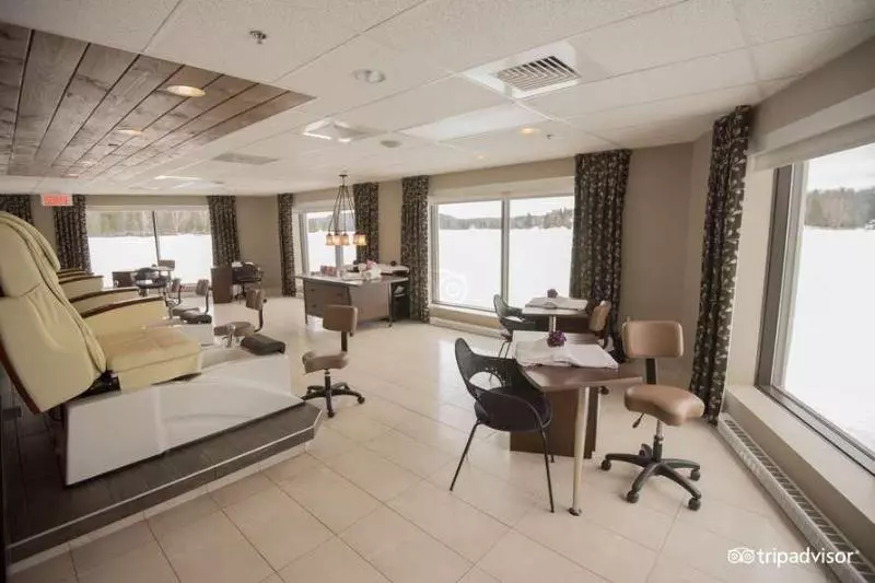 酒店 Esterel Resort