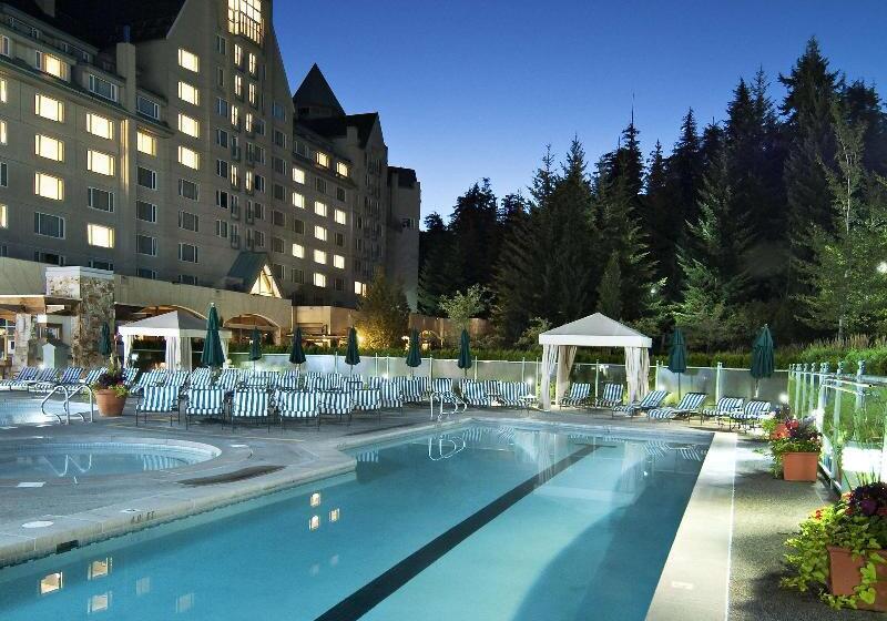 هتل Fairmont Chateau Whistler