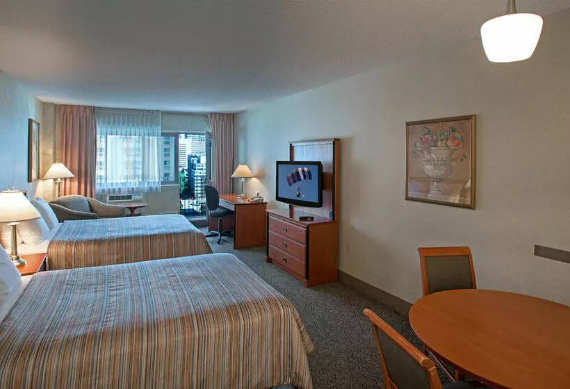 فندق Four Points by Sheraton Montreal Centre Ville