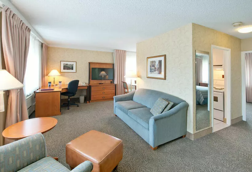 فندق Four Points by Sheraton Montreal Centre Ville