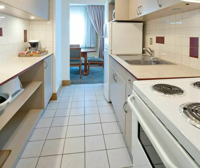 فندق Four Points by Sheraton Montreal Centre Ville