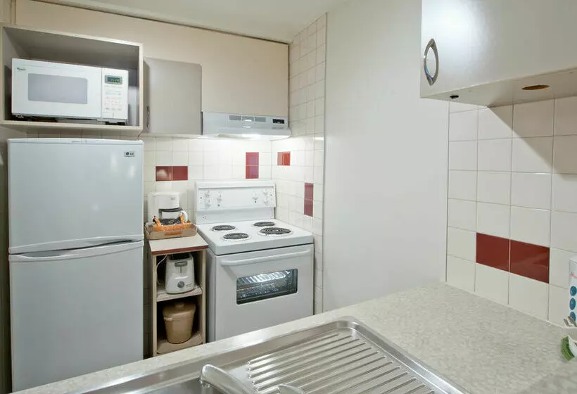 فندق Four Points by Sheraton Montreal Centre Ville