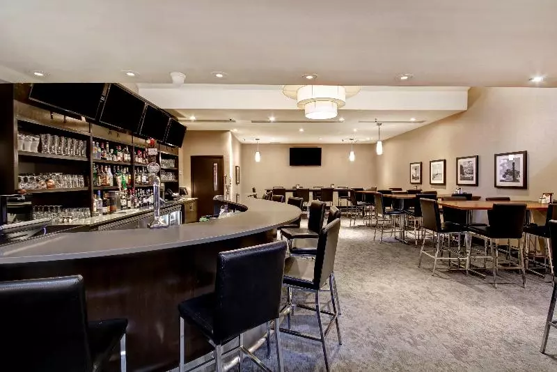 فندق Holiday Inn Oakville Centre, An Ihg