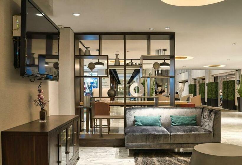 فندق Holiday Inn Toronto Downtown Centre, An Ihg