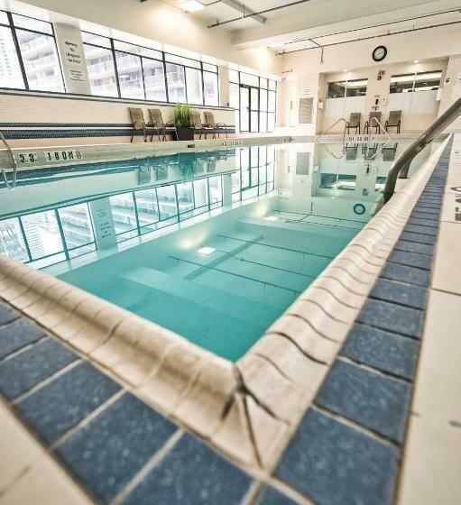فندق Holiday Inn Toronto Downtown Centre, An Ihg