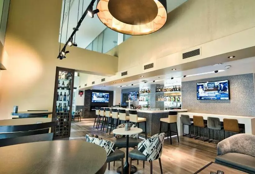 Szálloda Holiday Inn Toronto Downtown Centre, An Ihg