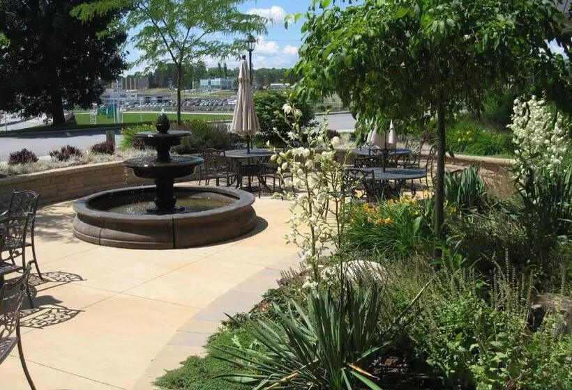 فندق Le President Sherbrooke