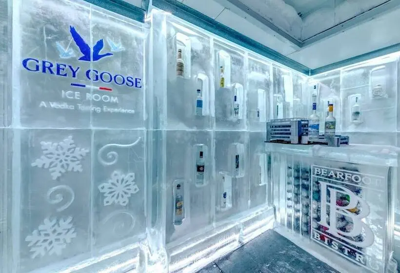 هتل Listel Whistler, A Coast