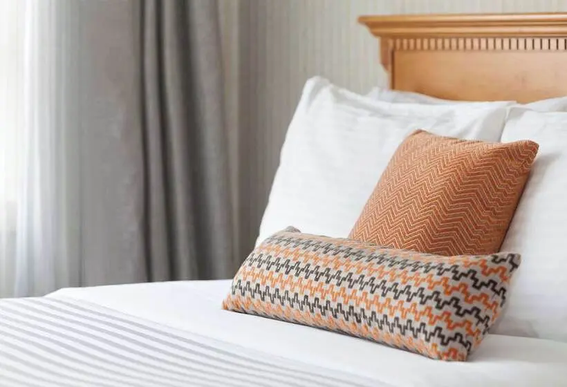 هتل Listel Whistler, A Coast