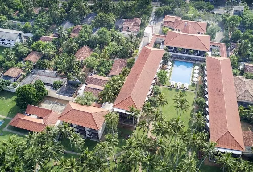 Mermaid Hotel & Club