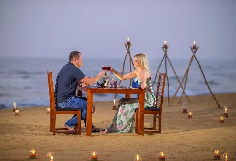 Mermaid Hotel & Club